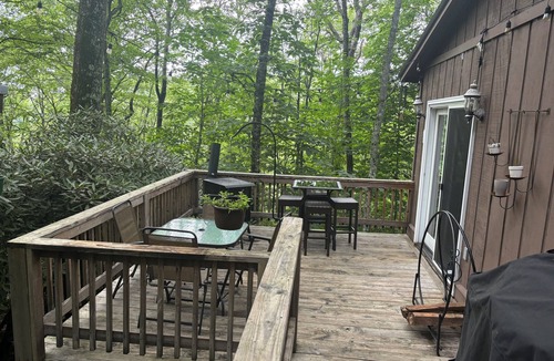 Mirror Lake Cabin | Charming Cabin in Mirror Lake, Highlands North Carolina