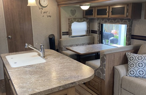 Ludlam House | Charming Camper in a beautiful neighborhood across from golf course