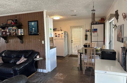 Breezeswept Beach Estates House | Charming Canal-Front 2/1 Getaway on Ramrod Key