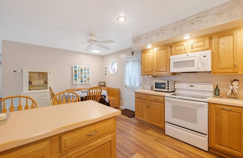 Cape May Point House | Charming Cape May Point Retreat – 2BR/2BA, Sleeps 6, Pet-Friendly, Steps to Alexander Beach & Nature Trails