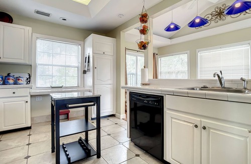 New Smyrna Beach House | Charming Carriage House near Historic Canal Street, Minutes to the Beach!