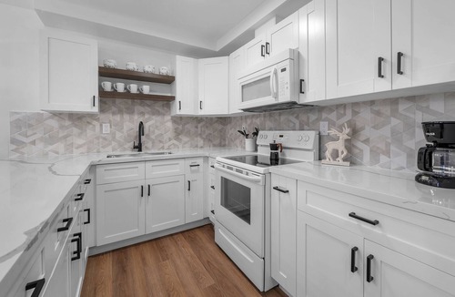 Coral Way House | Charming Central Coral Gables Home