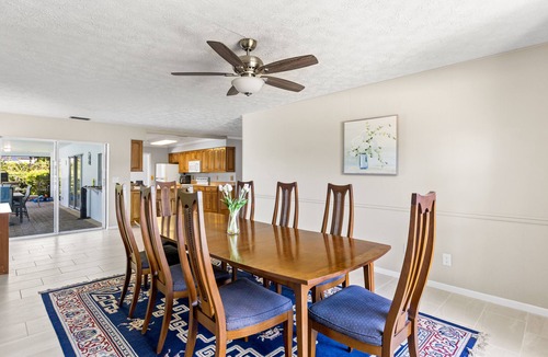 Cypress Lakes Estates House | Charming & Comfy ~ Clean 5★ Location & Heated Pool