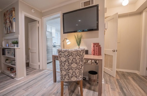East Side Condo | Charming Condo in Historical Grant Park - Atlanta!