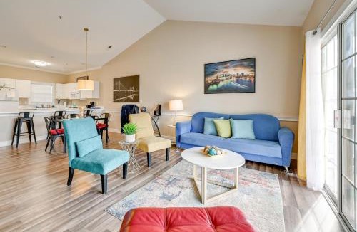 Charlotte House | Charming Condo w/Balcony, 1 Mi to UNC Charlotte!
