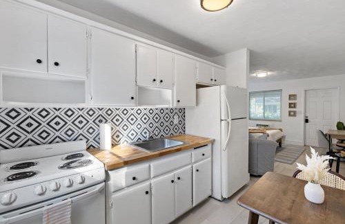 Lake Ridge Apartment | Charming cozy studio @ Lake Ridge