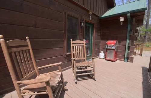 McCaysville House | Charming Creekfront Cabin with Private Hot Tub