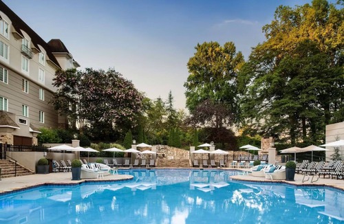 Braselton Hotel | Charming Guest Room Perfect for Spa and Winery Retreats Near Athens - 55 Mins