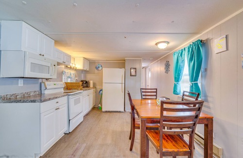 Hernando House | Charming Hernando Retreat w/Screened Patio!