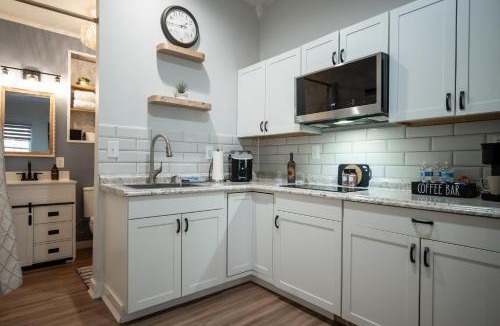 Athens Apartment | Charming Hideaway 1 BR APT 10 min to UGA
