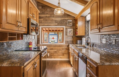 Asheville House | Charming Home in West Asheville - Hot tub/Deck/Firepit/Fenced Yard