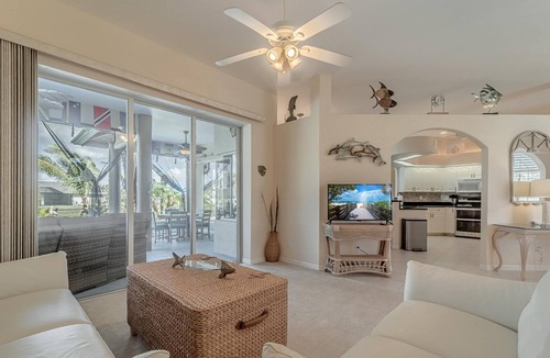 Broadmoor House | Charming home offers memorable moments. Pool - Villa Cheery Waters Retreat - Roelens Vacations