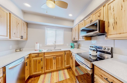 Hidden Lake House | Charming home with full kitchen, grill, central AC, & W/D
