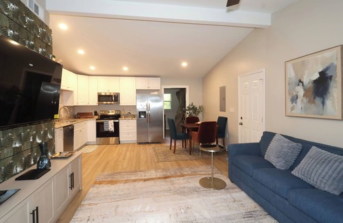 Marietta House | Charming house in marvelous Marietta perfect for your getaway
