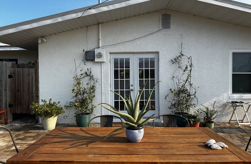 Englewood South House | Charming house near beach.