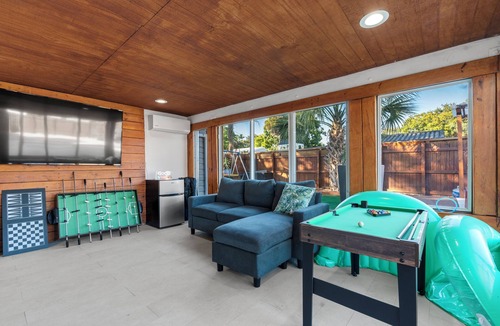Edgewood House | Charming house with Pool-Bbq near Fort Lauderdale airport and beaches
