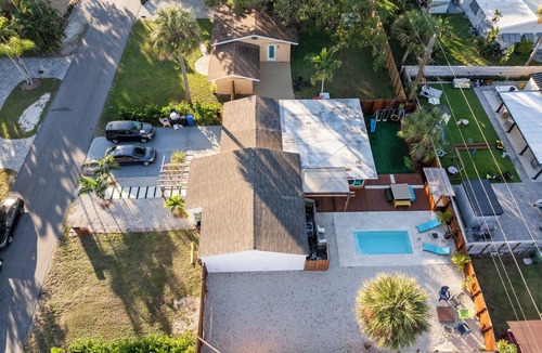 Edgewood House | Charming house with Pool-Bbq near Fort Lauderdale airport and beaches