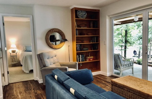 Gumlog House | Charming Lake Hartwell Lakefront Home