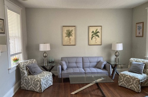 Harleston Village Condo | Charming One Bedroom Apartment in Downtown