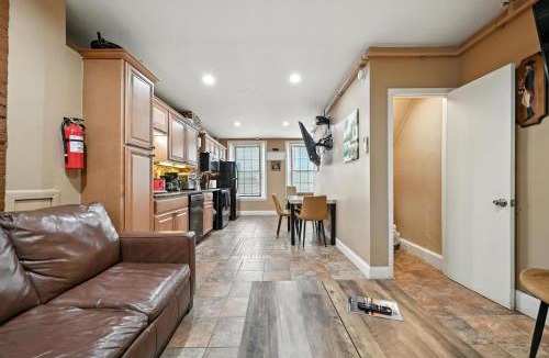 Old City House | Charming Philly Stay Walk to Liberty Bell & More