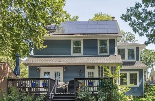 Roselle House | Charming Private Room Complete4