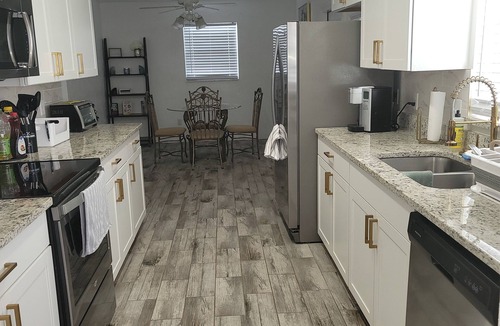 Deltona Lakes House | Charming Retreat - Your Perfect Getaway!