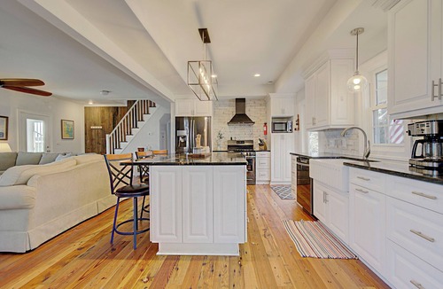 Piankatank House | Charming Riverside Cottage w/Optional Guest House