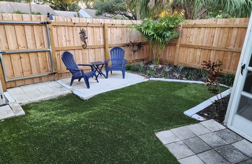 Bay Towne East Villa | Charming Safety Harbor Villa - Walk to downtown and Philippe Park- Pet friendly