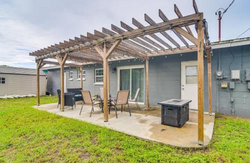 Seminole House | Charming Seminole Home with Patio 6 Mi to Beaches!