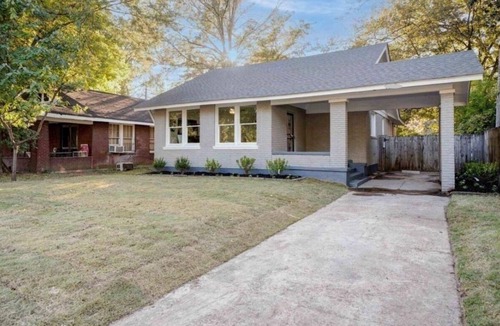 Crosstown House | Charming & Spacious Midtown Home