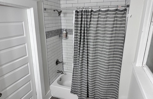 Crosstown House | Charming & Spacious Midtown Home