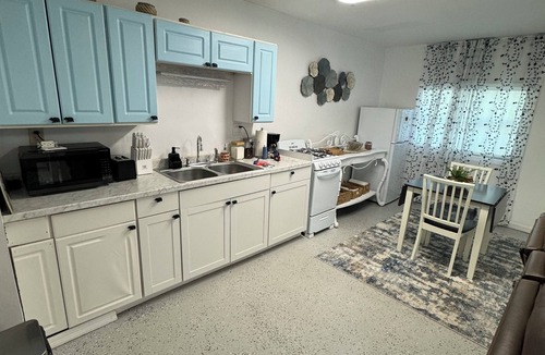 Pierson Apartment | Charming studio on the St. John’s river with WiFi and AC in delightful