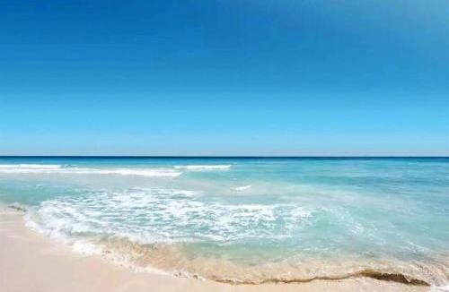 Sarasota Apartment | Charming Studio Unit Across from Lido Key Beach