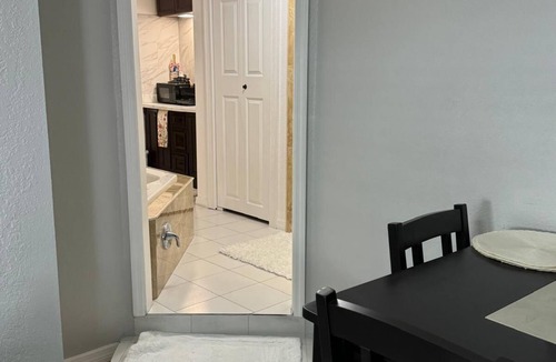 Nichols Apartment | Charming studio with WiFi and AC in wonderful Mulberry