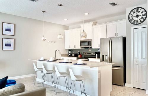 Kissimmee House | Charming Townhome Near Disney with Private Pool – Perfect for Your Family Stay!