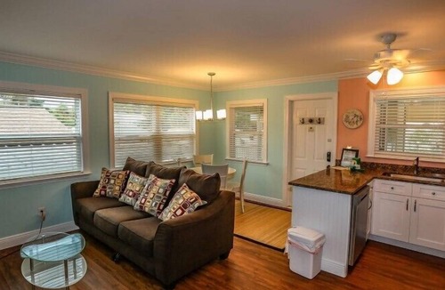Fort Myers Beach House | Charming, upgraded beach home, steps to beach + town
