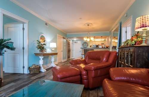 Fort Walton Beach Condo | 🦩Charming Walk-Out Level W/Upper Pools~No Elevator Needed! Waterscape A233🦩