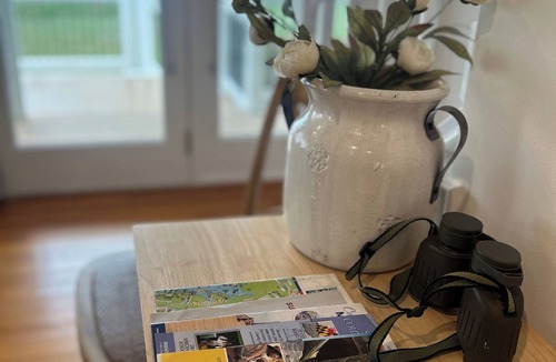 Churchton House | Charming WATERFRONT 3BR/2BA cottage - 20 mins to Annapolis/40 mins to downtwn DC
