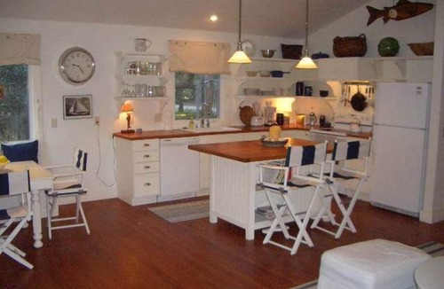 Beaufort Cottage | Charming Waterfront Carriage House