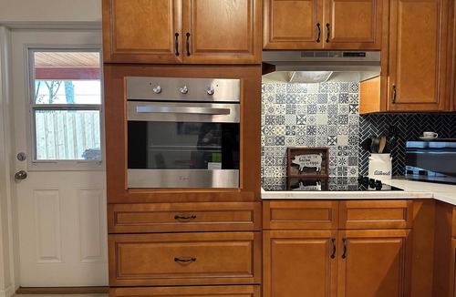 Cypress Gardens House | Charming Winter Haven Home. 2 Miles to Legoland with nightly firework show!