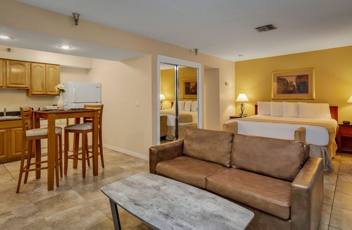 Rocky Point Apartment | Chase Suite Hotel Rocky Point Tampa