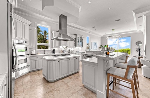 Siesta Key House | Chateau de la Siesta | Private Beachfront, Lagoon Pool, Lanai Bar & Stunning Gulf Views