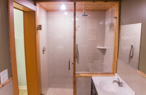 Norristown Hotel | Chateau Suites