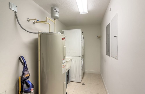 Daytona Beach Shores Condo | Check out this Condo Best Beach Location and Building in Daytona Beach Shores