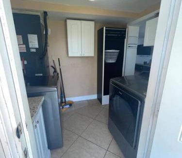 Westwood Lakes House | Cheerful 2 bedroom home in the best area of Miami