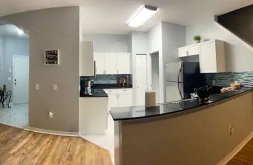 Thonotosassa House | Cheerful-Spacious Townhome