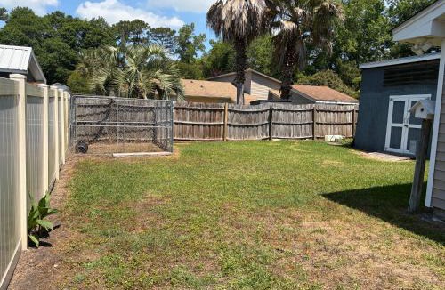 Garden City House | Cheerful two bedroom house 1.5 miles from beach.