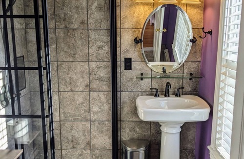 Atlantic City Hotel | Chelsea Pub & Inn