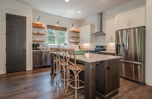 Pisgah Forest House | Chestnut Cottage Luxury w/Fireplace