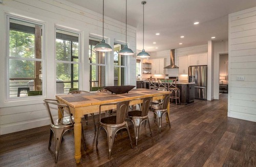 Pisgah Forest House | Chestnut Cottage Luxury w/Fireplace